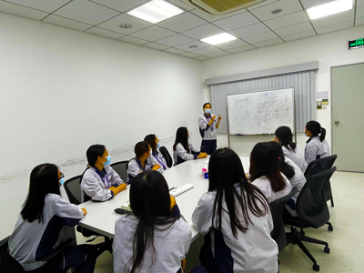 A scene of traffic safety training